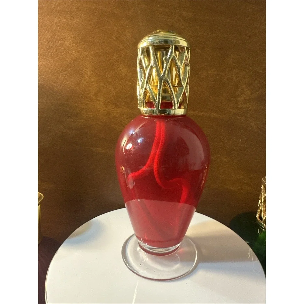 Red Blown Glass Fragrance Lamp with Wick and Gold Tone Lid 8